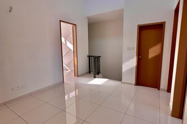 Keruing Residen (m3 Residence)