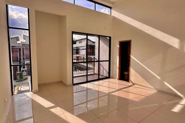 Keruing Residen (m3 Residence)