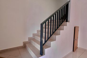 Keruing Residen (m3 Residence)