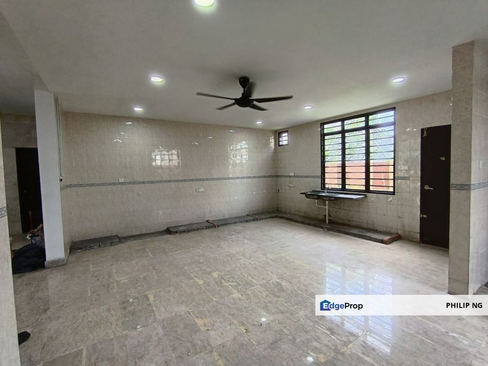 SALE @ Freehold 1.5 Storey Bungalow, Bandar Rinching Fasa 1, Semenyih Selangor, Selangor, Semenyih