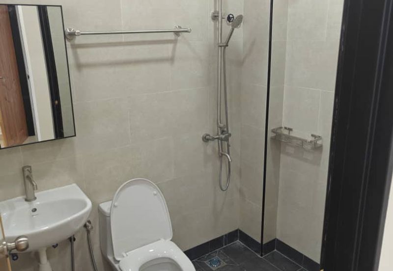 Jalan Suasana, Bandar Tun Hussein Onn