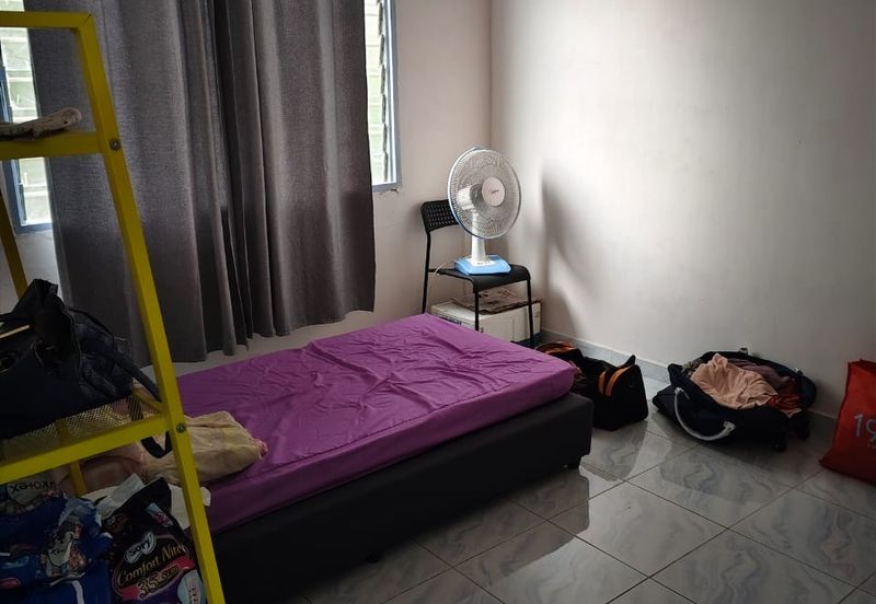 Laman Damai (Li Garden Apartment)