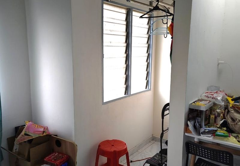 Laman Damai (Li Garden Apartment)