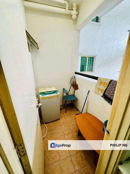 SALE @ East Lake Residence, Seri Kembangan Below Market!!, Selangor, Seri Kembangan