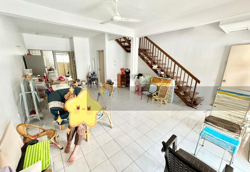 SALE @Double Storey 18x65, Taman Pinggiran Putra Equine Park , Seri Kembangan