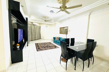 Zamrud Apartment