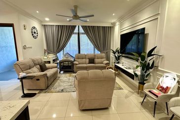 RENT @ LakeFields Reed 3 Story House Fully Furnished @ Sungai Besi , Tasik Damai KL