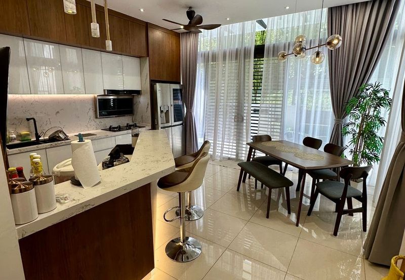 RENT @ LakeFields Reed 3 Story House Fully Furnished @ Sungai Besi , Tasik Damai KL