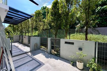 RENT @ LakeFields Reed 3 Story House Fully Furnished @ Sungai Besi , Tasik Damai KL