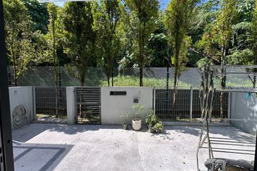 RENT @ LakeFields Reed 3 Story House Fully Furnished @ Sungai Besi , Tasik Damai KL