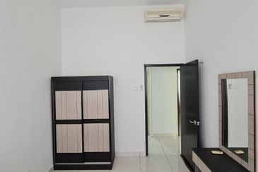 Kiara Plaza Service Apartment @ Semenyih