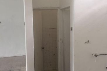 RENT @ Ground Floor Shoplot (22x70) At Jalan Lang Kuning, Kepong Baru