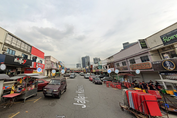 RENT @ Prime Location Taman Yulek Cheras 2 Storey Shop Lot 24x60 KL