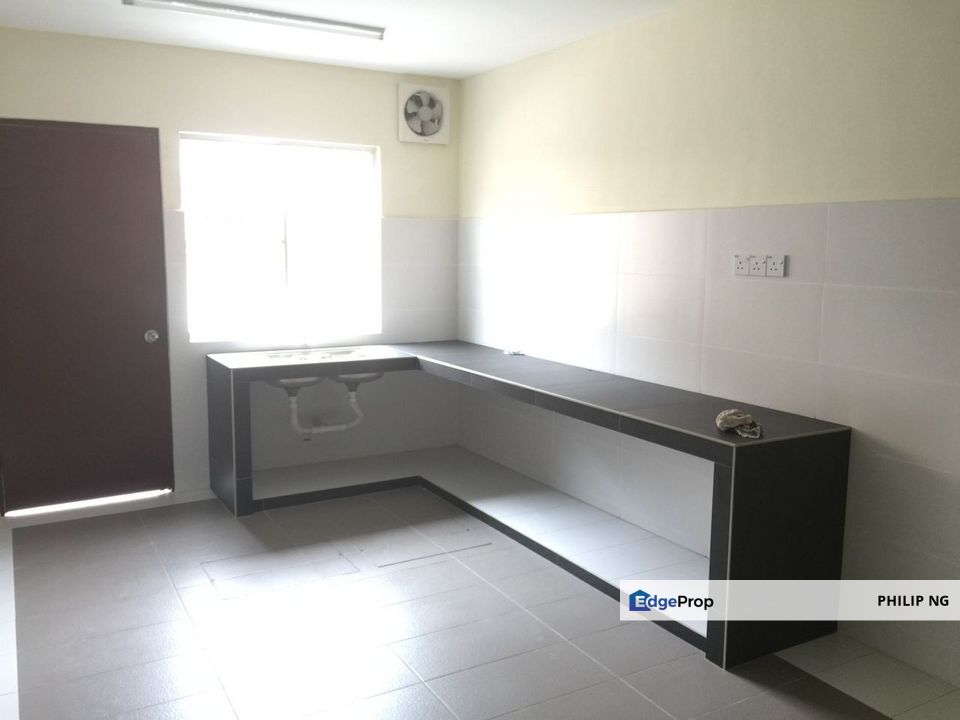 Rent @ 2 Storey Terraced House @ Jalan Badam Taman Rakyat Cheras, Yulek KL, Kuala Lumpur, Cheras