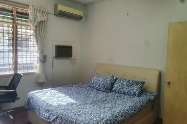 RENT @ 2 Storey Terrace House OUG Overseas United Garden