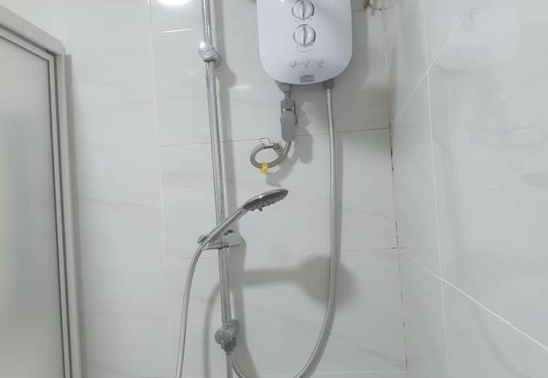 SALE @ 2 Storey Terrace House OUG Overseas United Garden