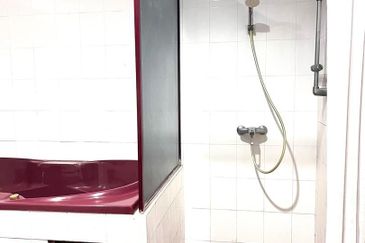 RENT @ Corner 2-Storey Terrace F/Furnished @ Taman United Old Klang Road, KL