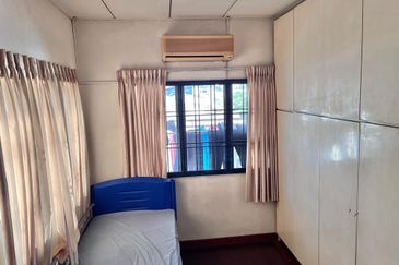 RENT @ Corner 2-Storey Terrace F/Furnished @ Taman United Old Klang Road, KL