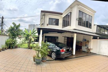 RENT @ Corner 2-Storey Terrace F/Furnished @ Taman United Old Klang Road, KL