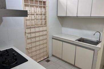 SALE @ 3-Storey Terrace @  Taman Persiaran Putra, Kuala Lumpur, Taman Persiaran Putra, Seputeh KL
