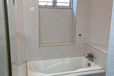 SALE @ 3-Storey Terrace @  Taman Persiaran Putra, Kuala Lumpur, Taman Persiaran Putra, Seputeh KL