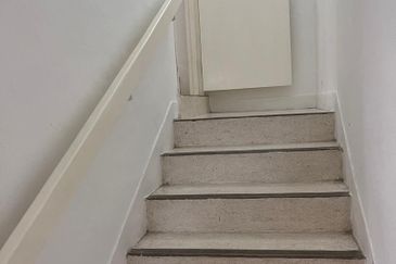 RENT @ 3-Storey Terrace @ Persiaran Syed Putra Taman Persiaran Putra, Seputeh KL