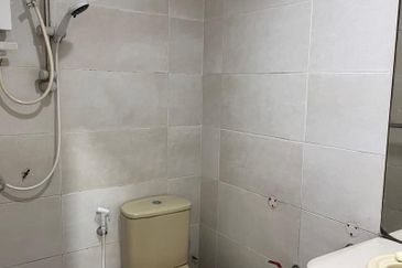 RENT @ 3-Storey Terrace @ Persiaran Syed Putra Taman Persiaran Putra, Seputeh KL