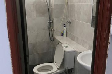 RENT @ Townhouse 3 Rooms Taman Desa Damai, Alam Damai Cheras, KL