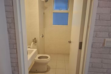 Aurora Tower @ Eco Sky