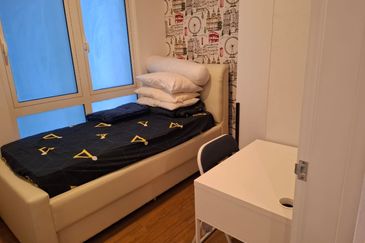 Aurora Tower @ Eco Sky