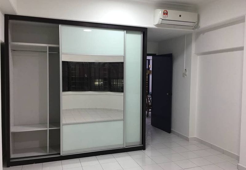 Villa Puteri Condominium