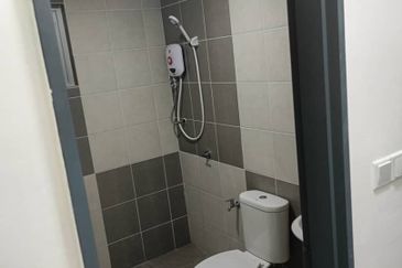 RENT @ Residensi Kesuma 1 Partially Furnished @ Bandar Tasik Kesuma, Beranang, Semenyih