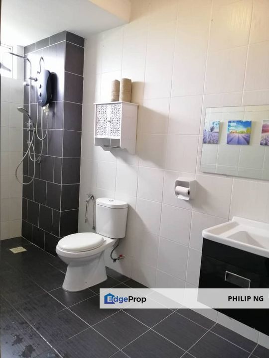 RENT @ 3 Storey Superlink 5Rooms Fully Furnished @ Kaseh Height, Kajang East Semenyih, Selangor, Semenyih