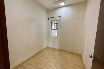 Putra Suria Residency Apartment