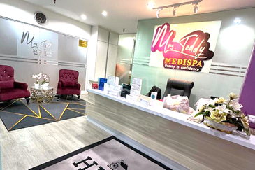 Komplek Nagaria (Plaza Berjaya)