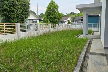 SALE [Corner Lot] Single Storey @ Mahkota Hills, Lenggeng, Negeri Sembilan 