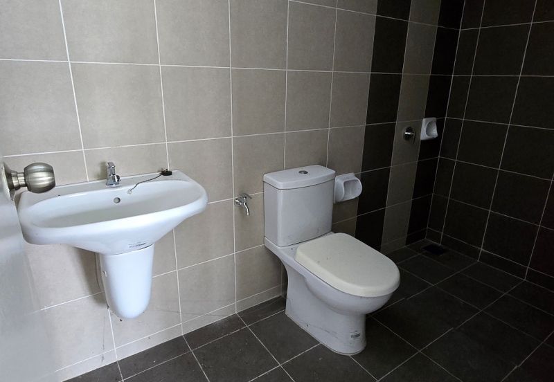 SALE [Corner Lot] Single Storey @ Mahkota Hills, Lenggeng, Negeri Sembilan 