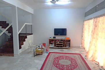 Taman Wangi (Tepi Sungai)