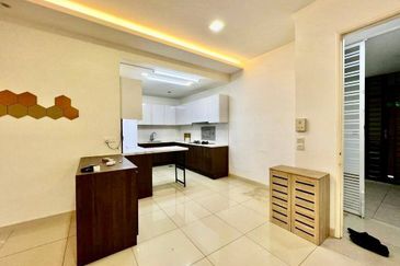 Dedaun Hijau (Greenfield Regency)