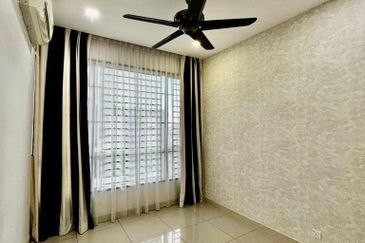 Dedaun Hijau (Greenfield Regency)