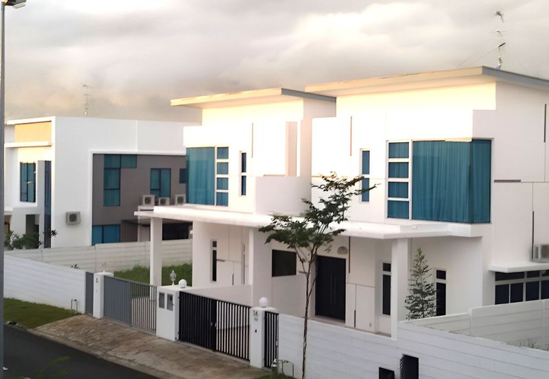 Garden Villa @ Bukit Indah 2