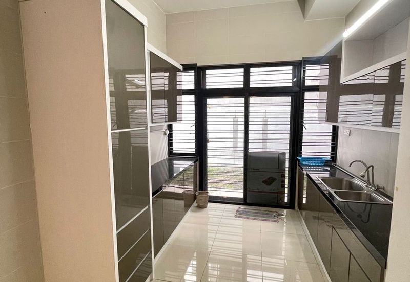 Garden Villa @ Bukit Indah 2