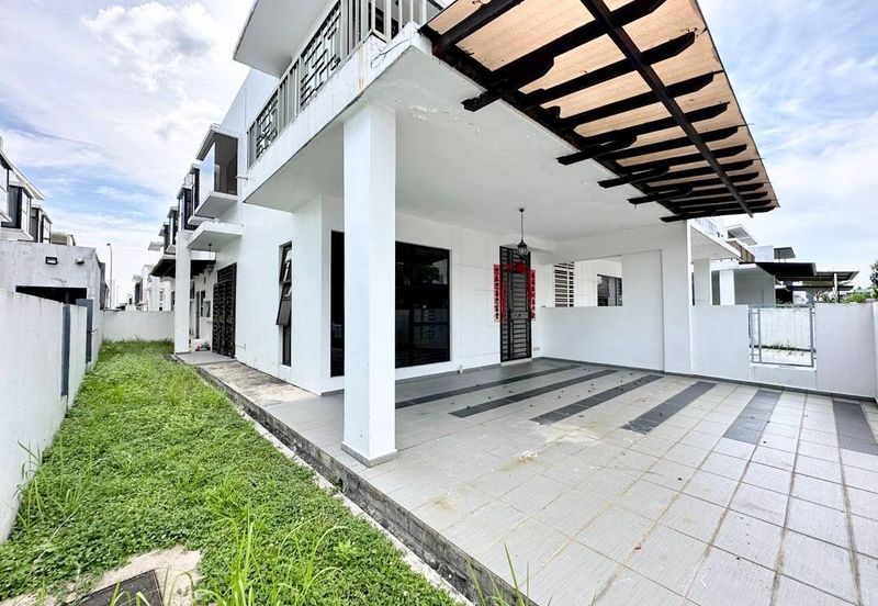 Garden Villa @ Bukit Indah 2