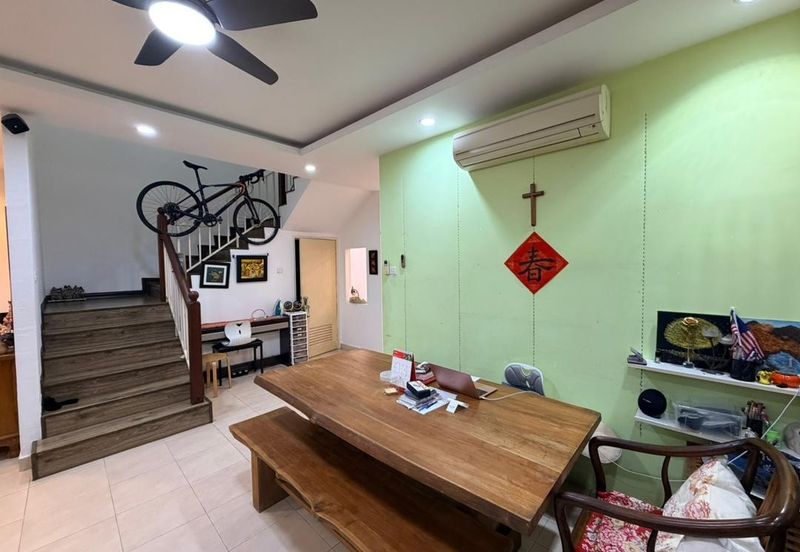 Taman Austin Heights