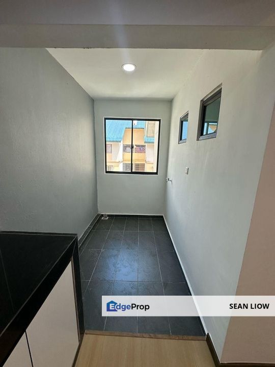 Flat Bunga Daisi, Plentong, Johor , Low Cost Flat for sale , Johor, Plentong