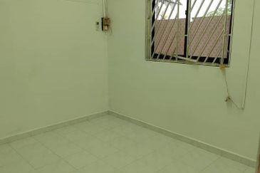 Flat Taman Ungku Tun Aminah