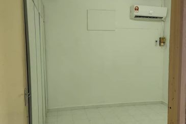 Flat Taman Ungku Tun Aminah