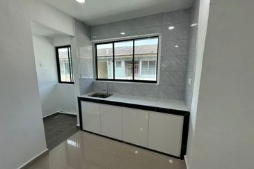 Flat Taman Ungku Tun Aminah