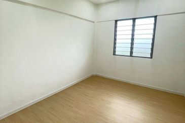 Flat Taman Plentong Utama
