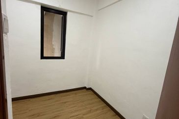 Flat Taman Plentong Utama